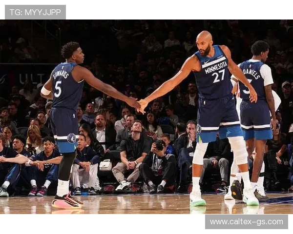 绿军主场战胜猛龙尼克斯险胜森林狼取得季前赛三连胜 绿军主场战胜猛龙尼克斯险胜森林狼取得季前赛三连胜